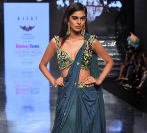 5 WAYS TO WEAR THE SAME OUTFIT ON DIFFERENT OCCASIONS!