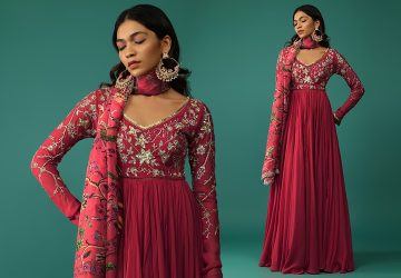 Patriotic Style 10 Traditional Dresses For 15th August