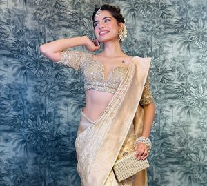 Creating Festive Charm: Onam Saree Blouse Ideas For A Vibrant Look