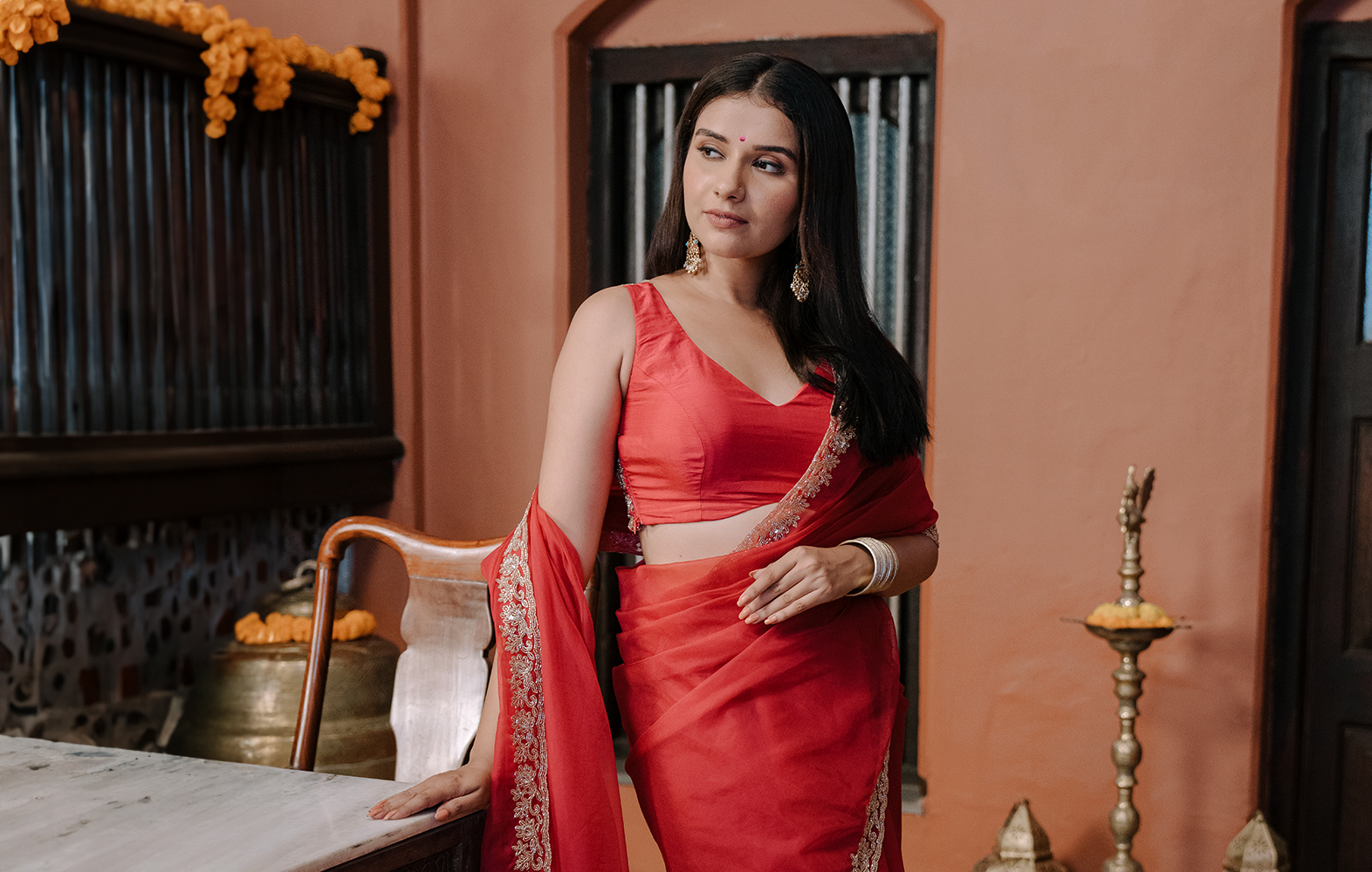In Vogue: Black and Red Sarees Redefining Trendy Fashion